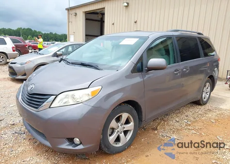 2013 Toyota Sienna Le V6 8 Passenger из США, поврежденный, VIN 5TDKK3DCXDS342714